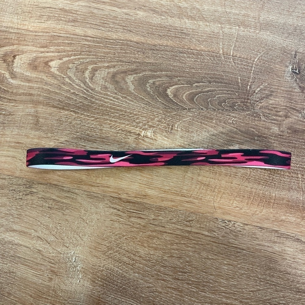 Nike pink and black thin headband​​​​​​​​